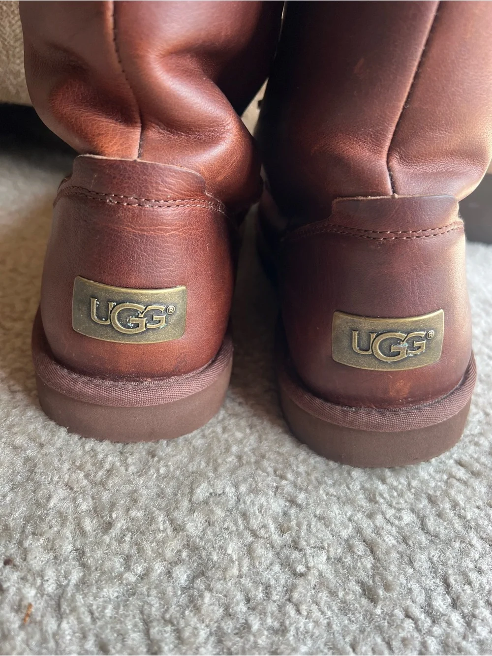 UGG - Vintage Brown Leather Lace-Up Shearling Winter Boots - Size 8 - Very Good